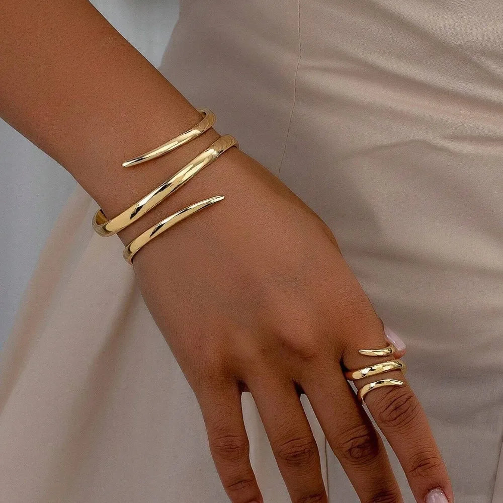 European and American Thick Bracelet and Ring Jewelry Set for Women Gold Color Geometric Line Bracelet Ring Combination Set Gift