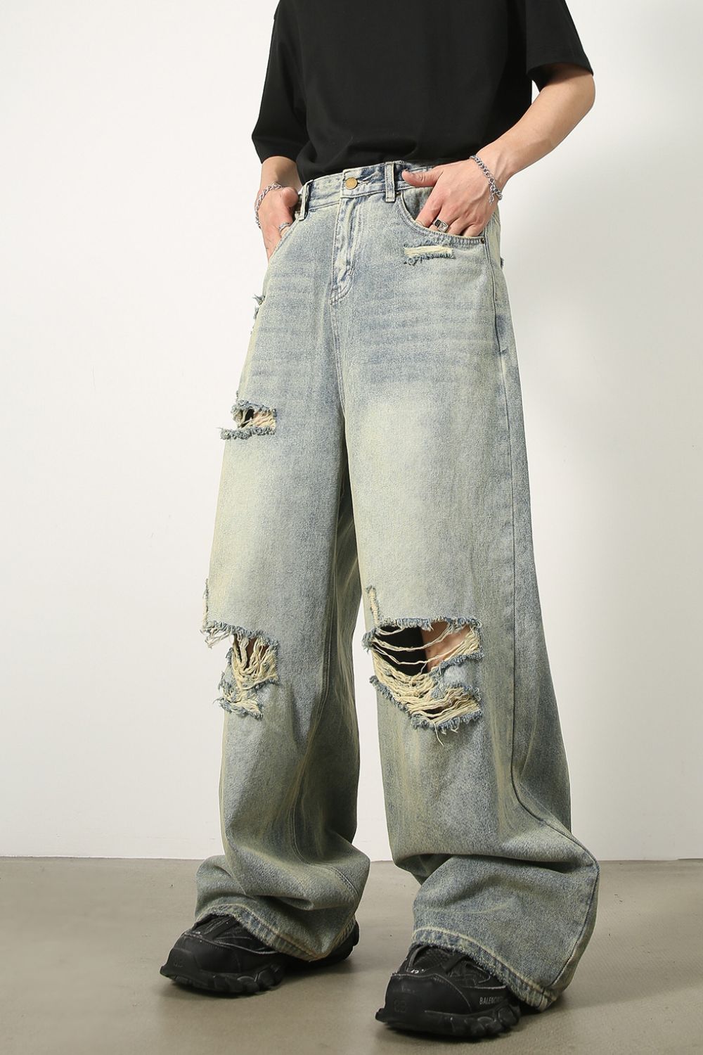Men's Distressed Wide Leg Jeans